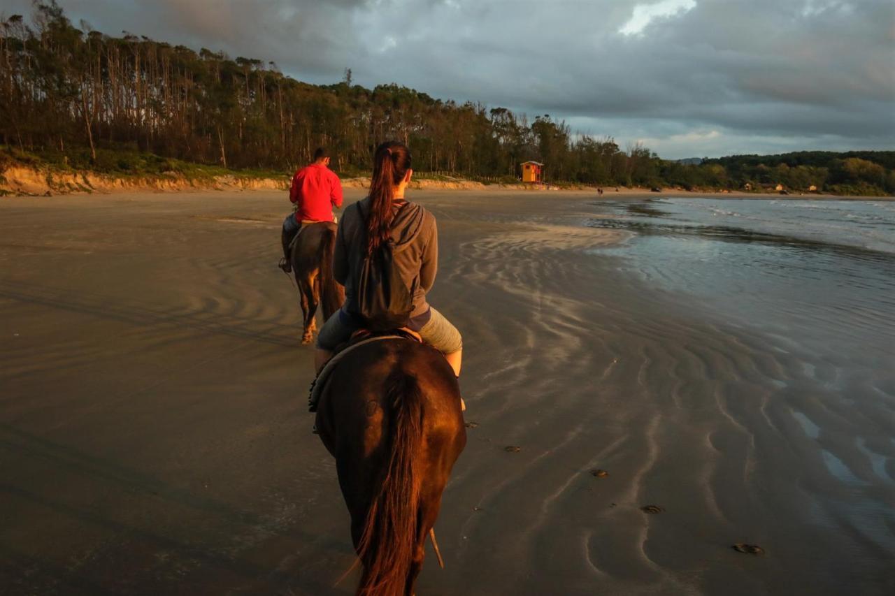 Pousada Caminho Do Rei Praia do Rosa Exterior photo